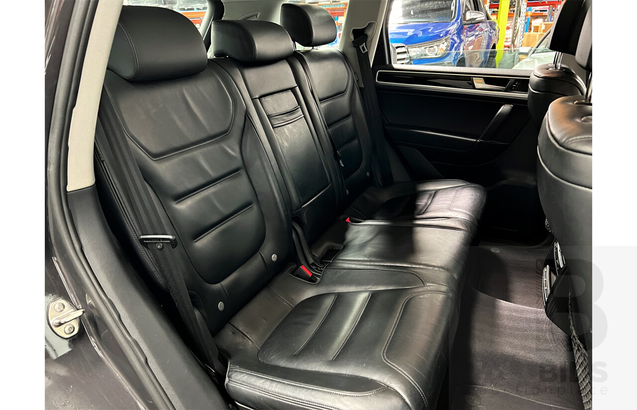 9/2011 Volkswagen Touareg V6 TDI 4xmotion MY11 4d Wagon Grey 3.0L Turbo Diesel