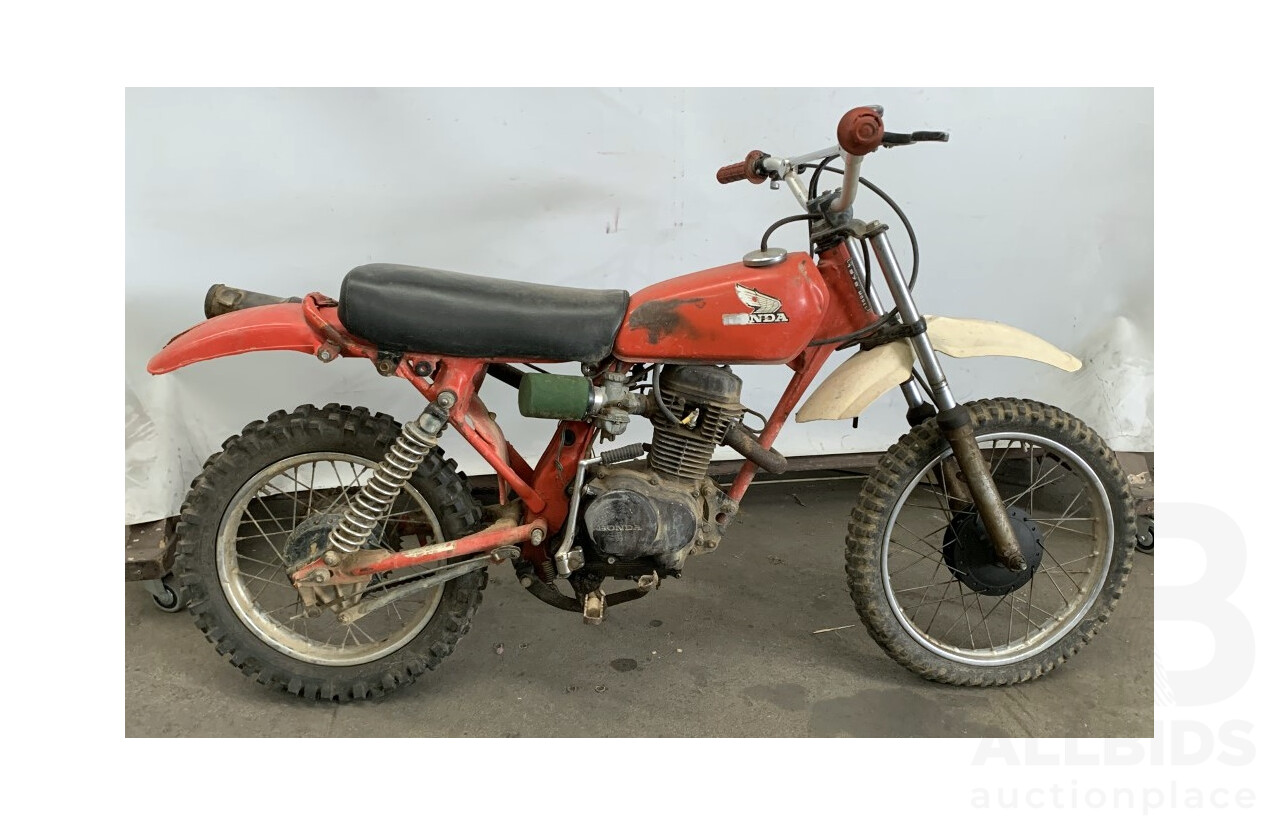 Vintage 1978 Honda XR75 Motorbike