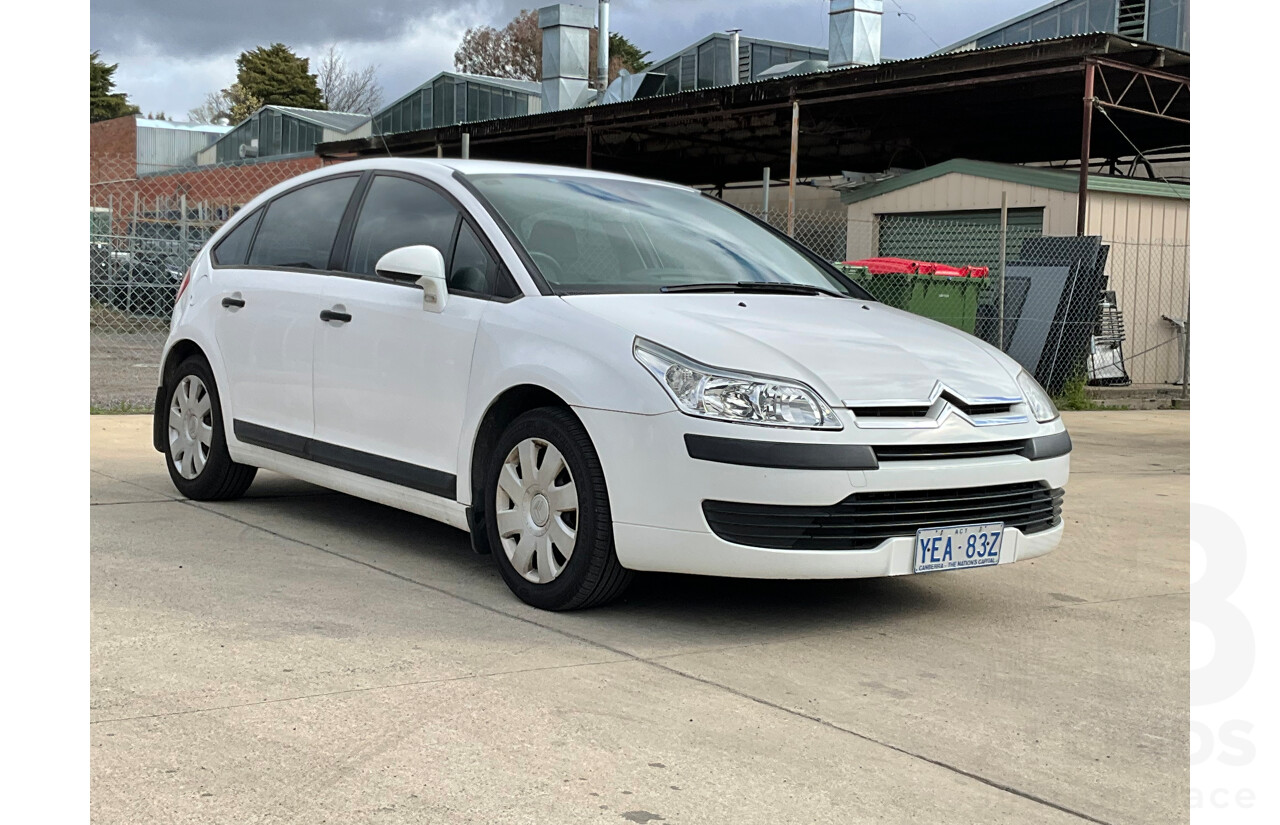 1/2006 Citroen C4 SX 5d Hatchback White 1.6L