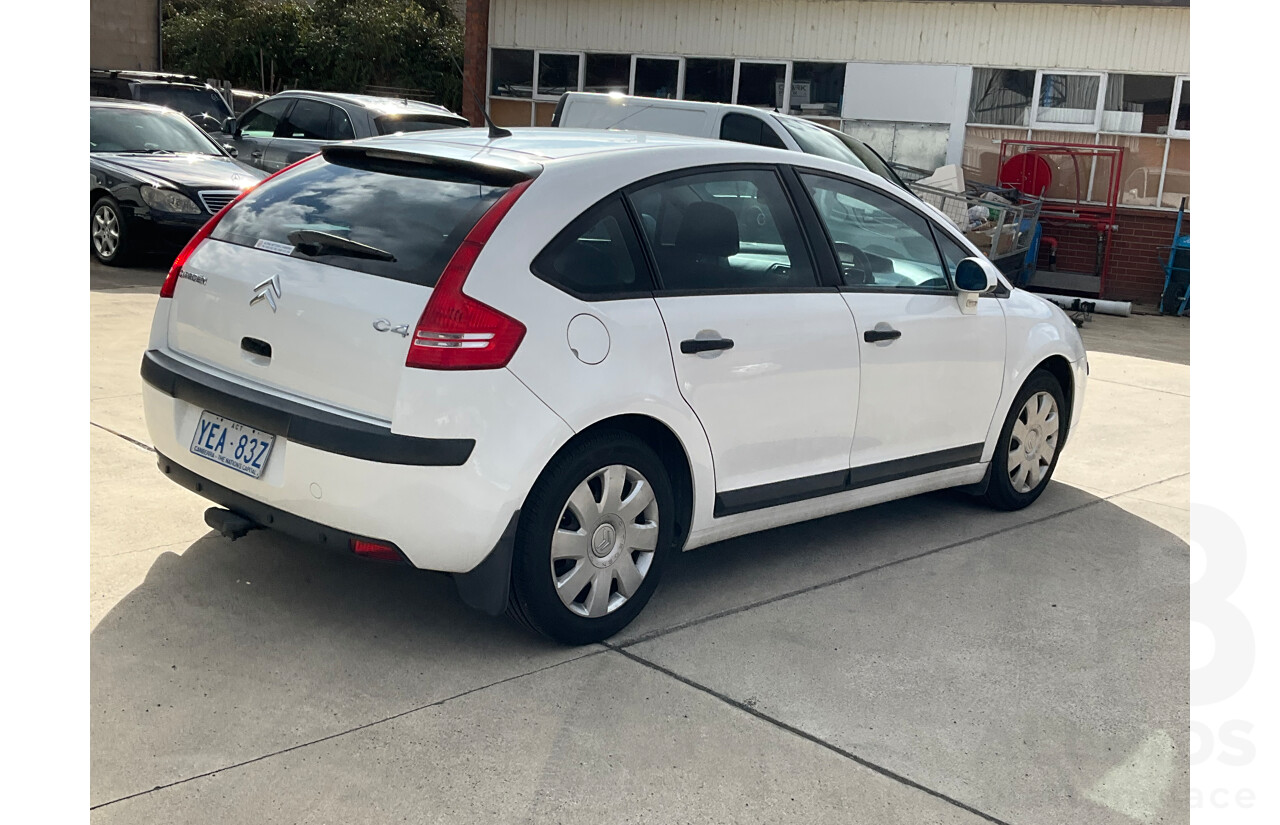 1/2006 Citroen C4 SX 5d Hatchback White 1.6L