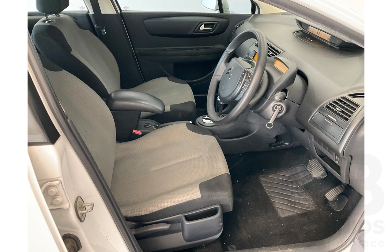 1/2006 Citroen C4 SX  5d Hatchback White 1.6L