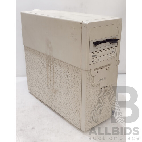 MultiCam Series II CNC Router W/ Perske Spindle Motor, Dust Extraction Unit & Accessories