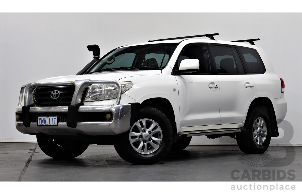 11/2007 Toyota Landcruiser GXL (4x4) VDJ200R 4d Wagon White 4.5L