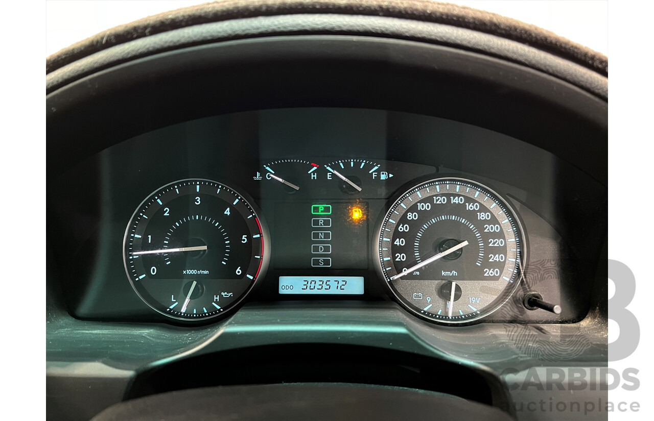 11/2007 Toyota Landcruiser GXL (4x4) VDJ200R 4d Wagon White 4.5L