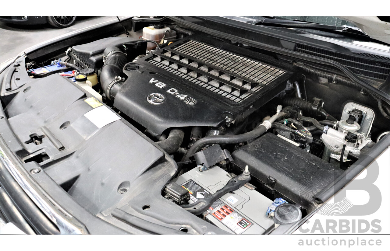 11/2007 Toyota Landcruiser GXL (4x4) VDJ200R 4d Wagon White 4.5L