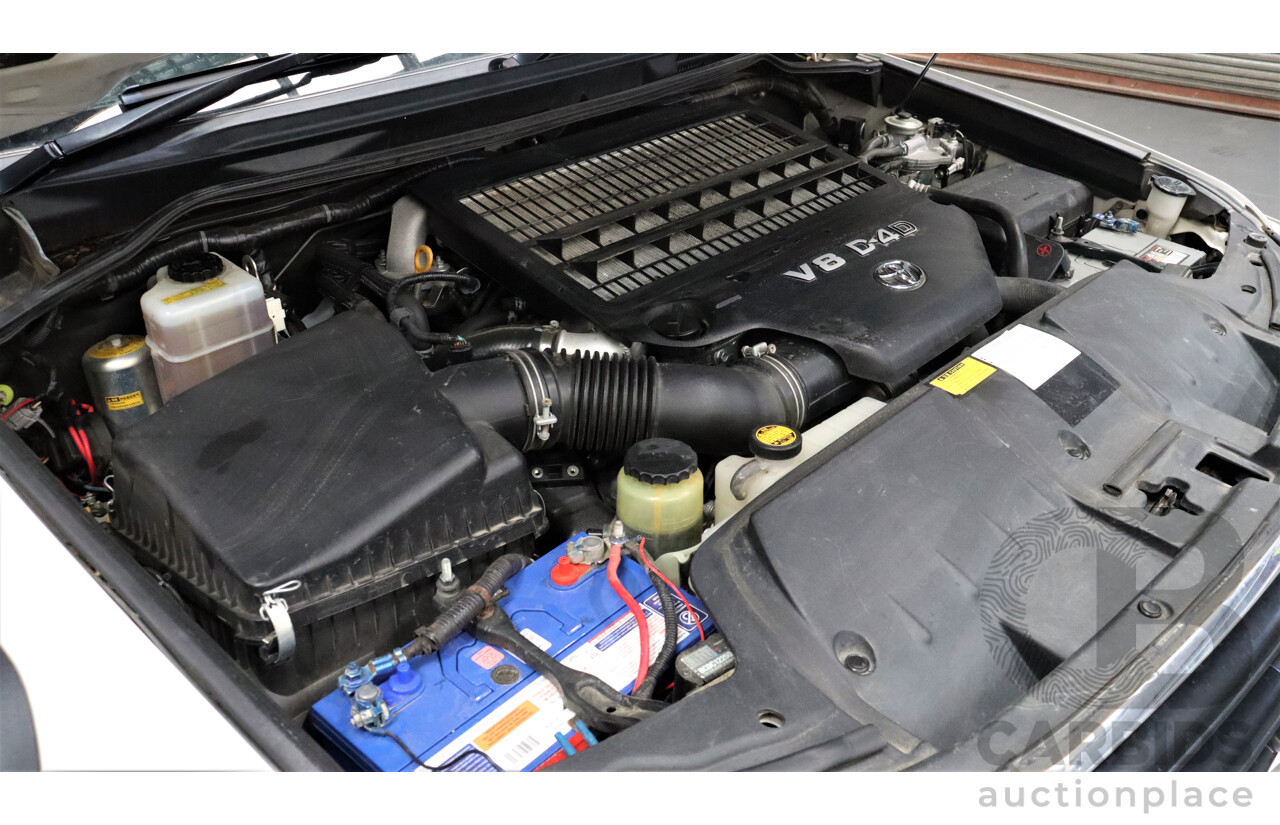 11/2007 Toyota Landcruiser GXL (4x4) VDJ200R 4d Wagon White 4.5L