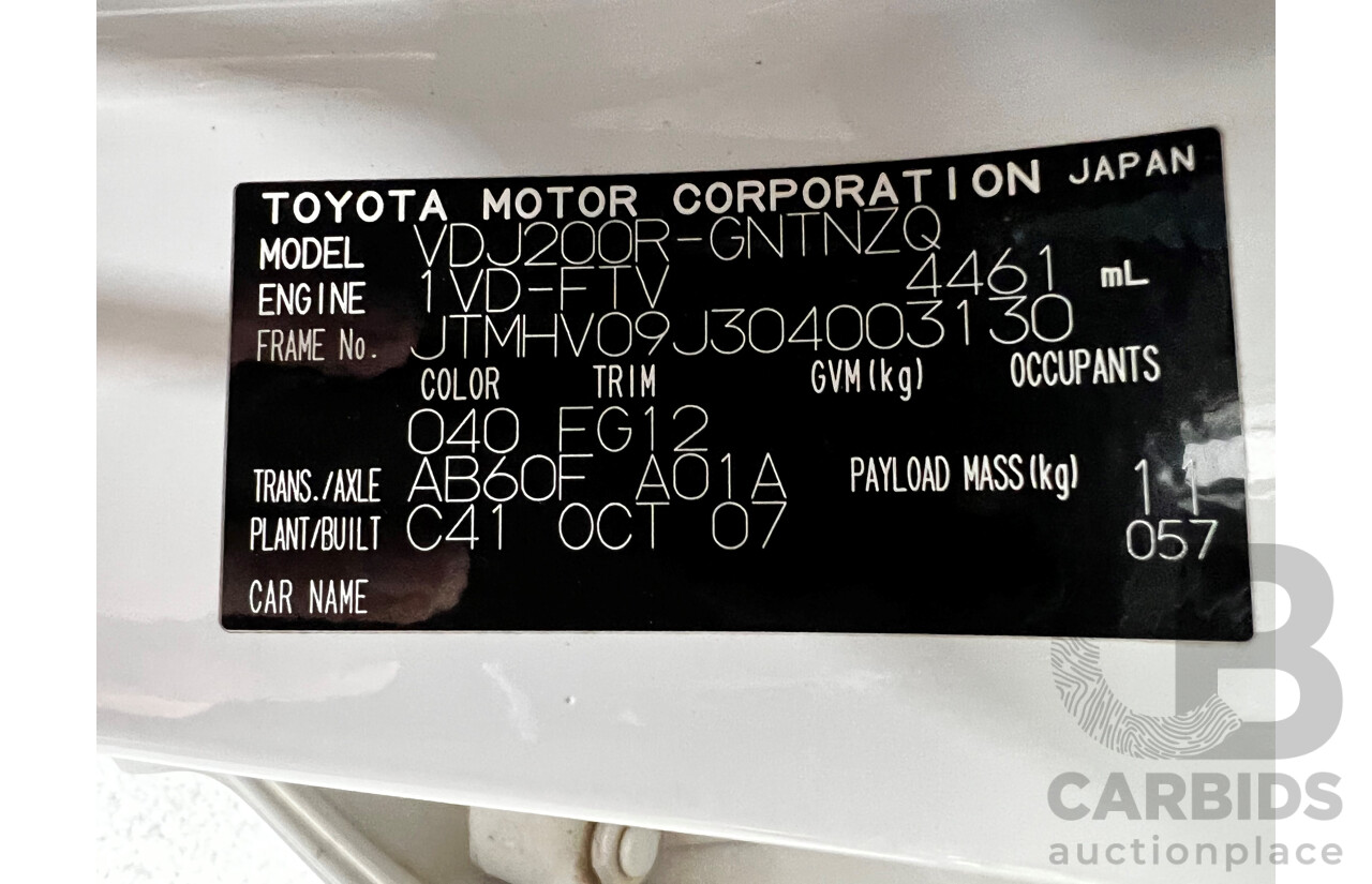 11/2007 Toyota Landcruiser GXL (4x4) VDJ200R 4d Wagon White 4.5L