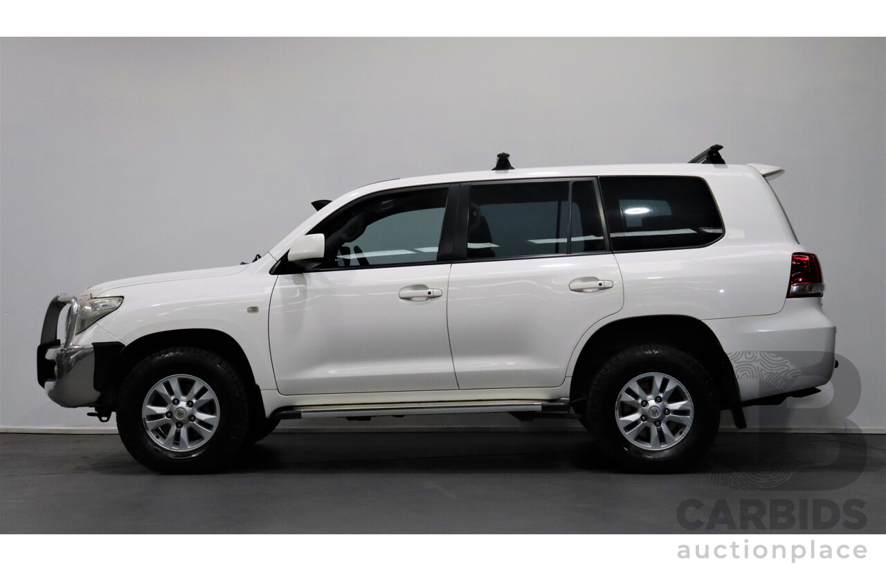 11/2007 Toyota Landcruiser GXL (4x4) VDJ200R 4d Wagon White 4.5L