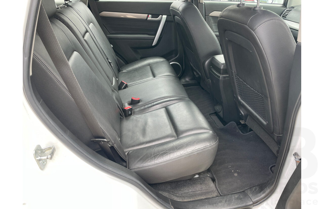 3/2017 Holden Captiva Active (fwd) CG MY15 4d Wagon White 2.4L