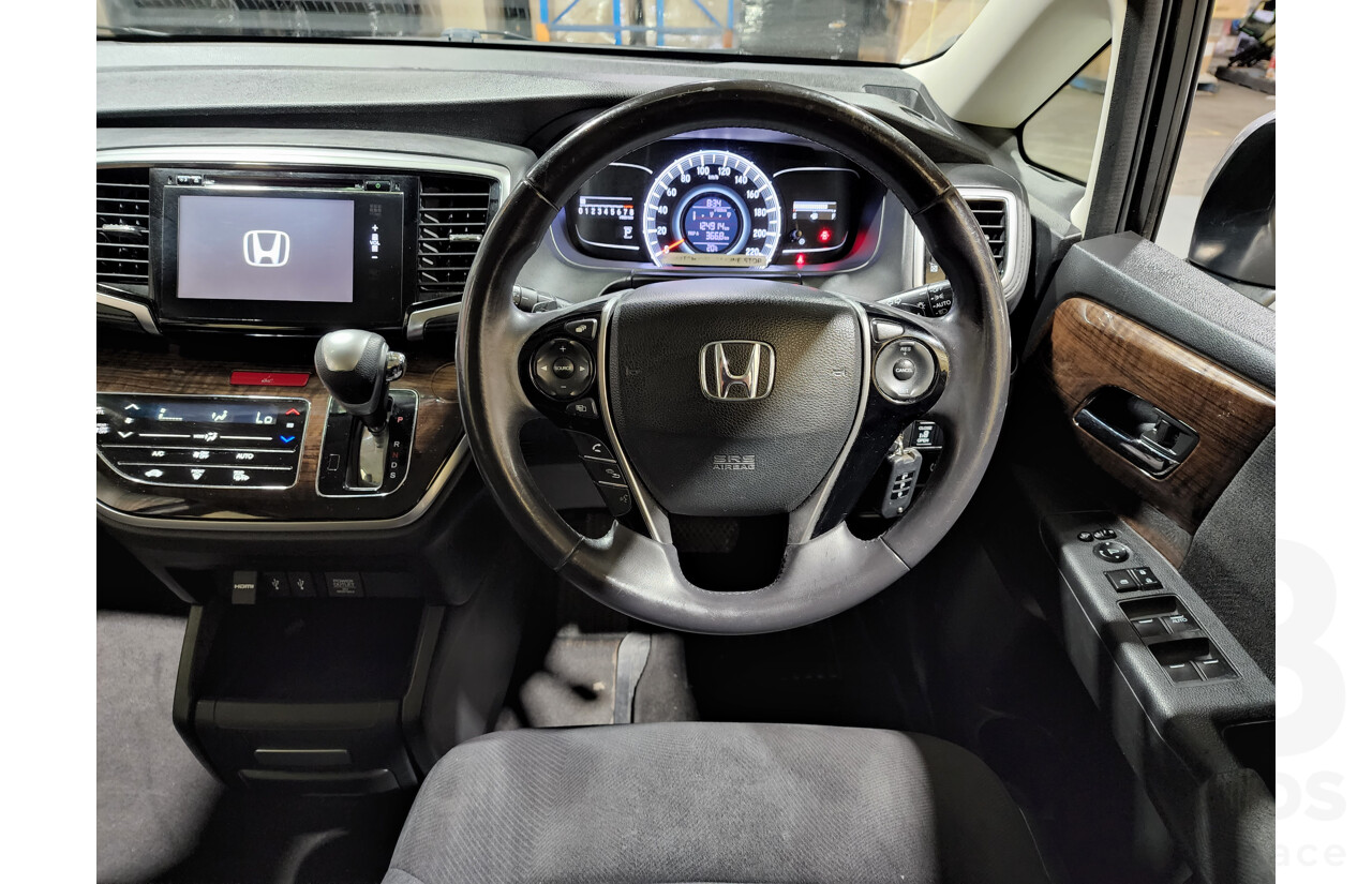 4/2017 Honda Odyssey VTi RC 4d Wagon Silver 2.4L - 8 Seater