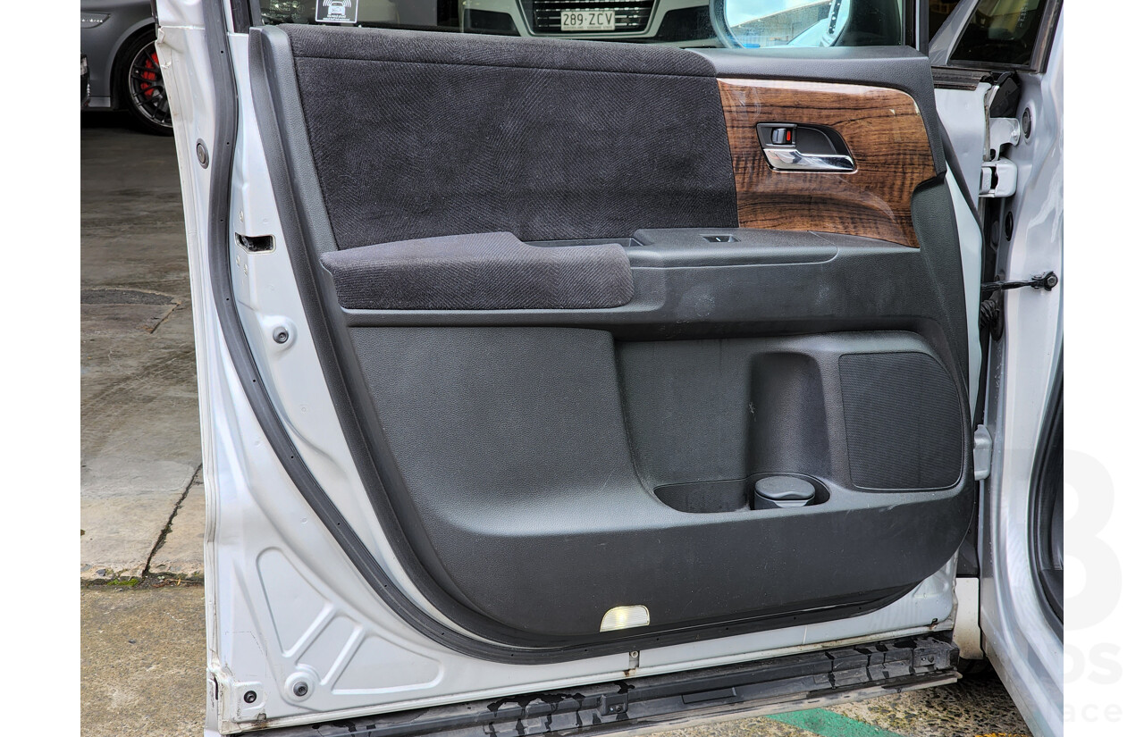 4/2017 Honda Odyssey VTi RC 4d Wagon Silver 2.4L - 8 Seater