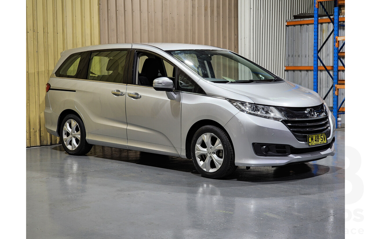 4/2017 Honda Odyssey VTi RC 4d Wagon Silver 2.4L - 8 Seater