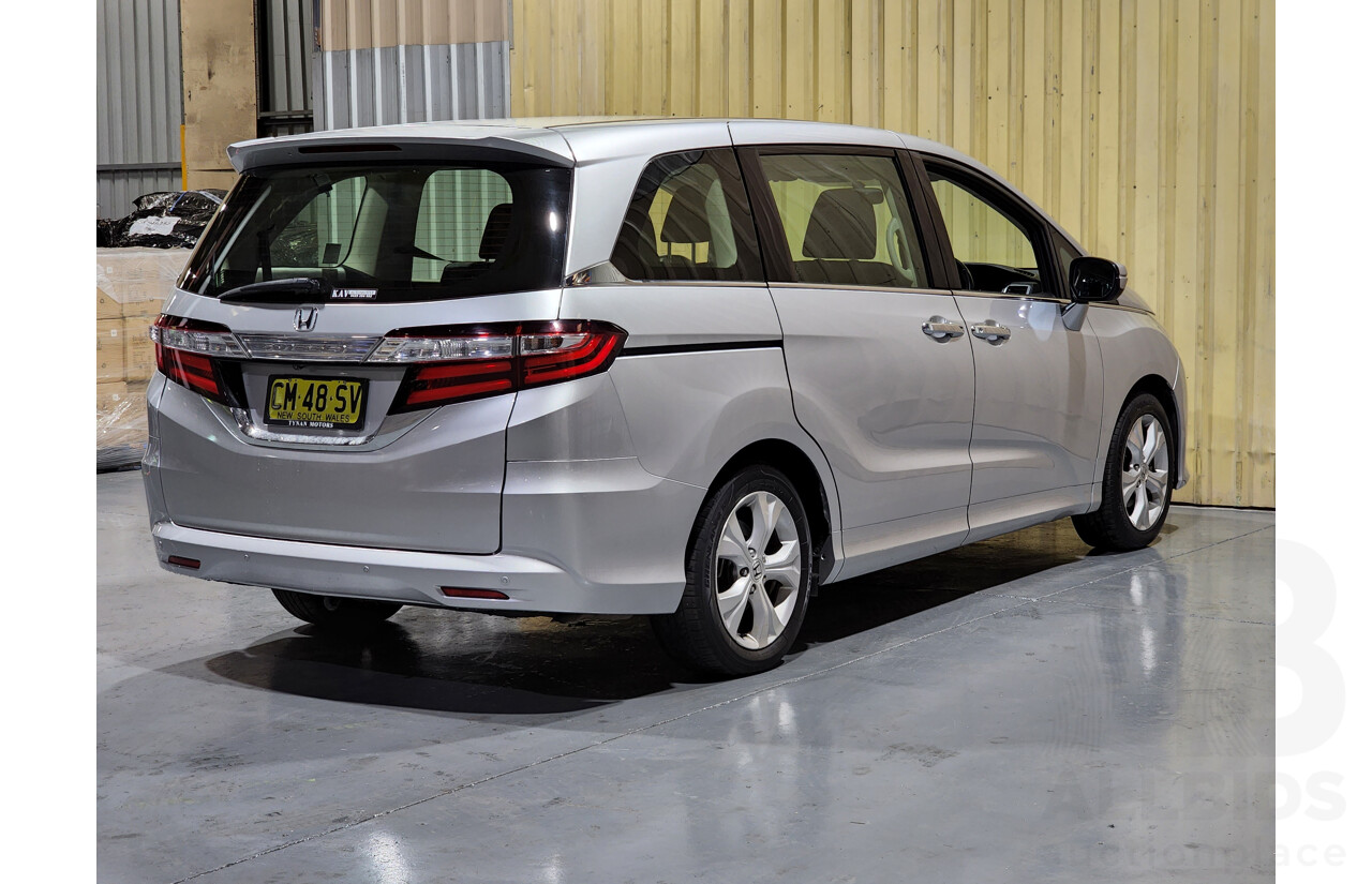 4/2017 Honda Odyssey VTi RC 4d Wagon Silver 2.4L - 8 Seater
