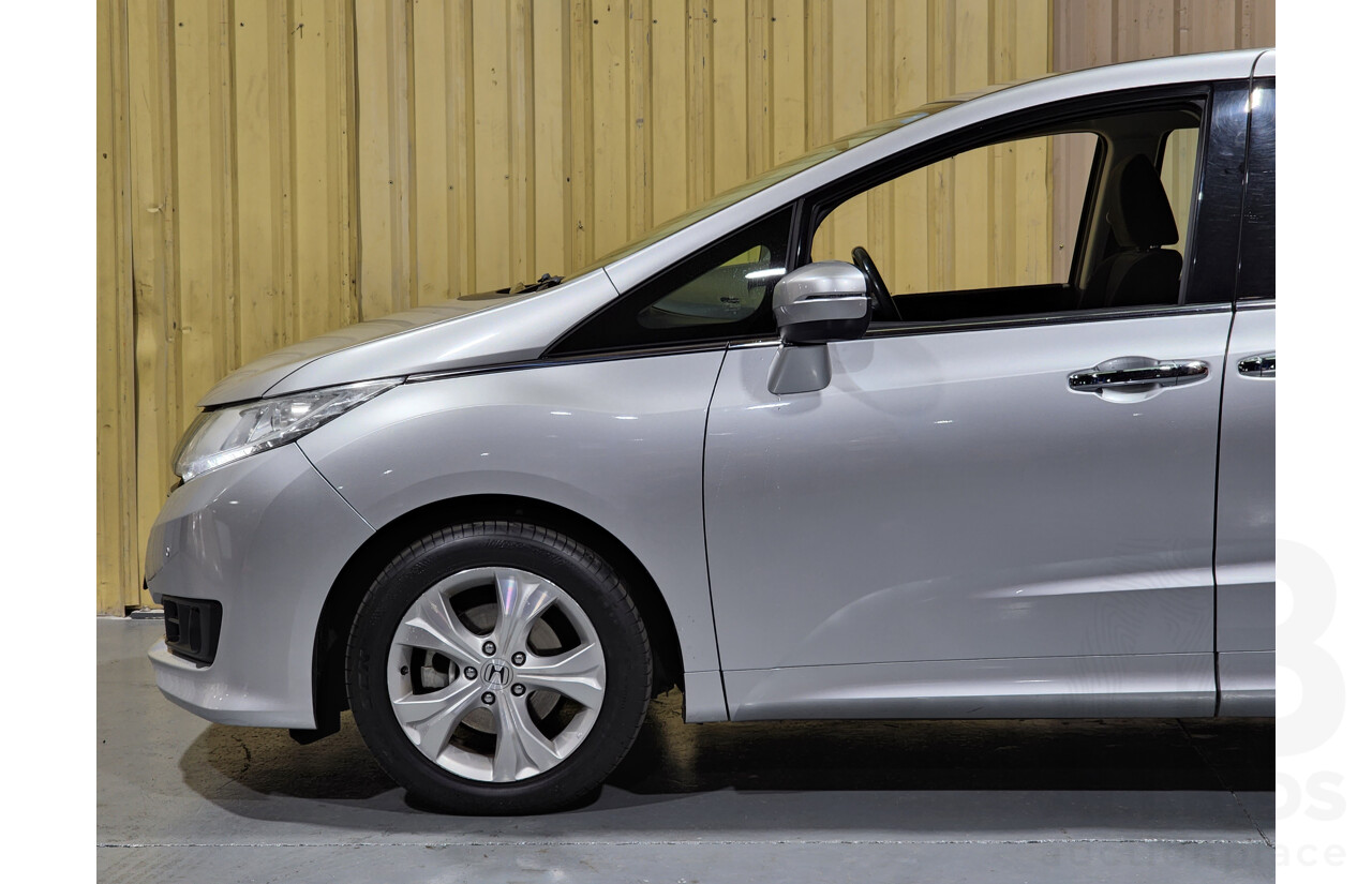 4/2017 Honda Odyssey VTi RC 4d Wagon Silver 2.4L - 8 Seater