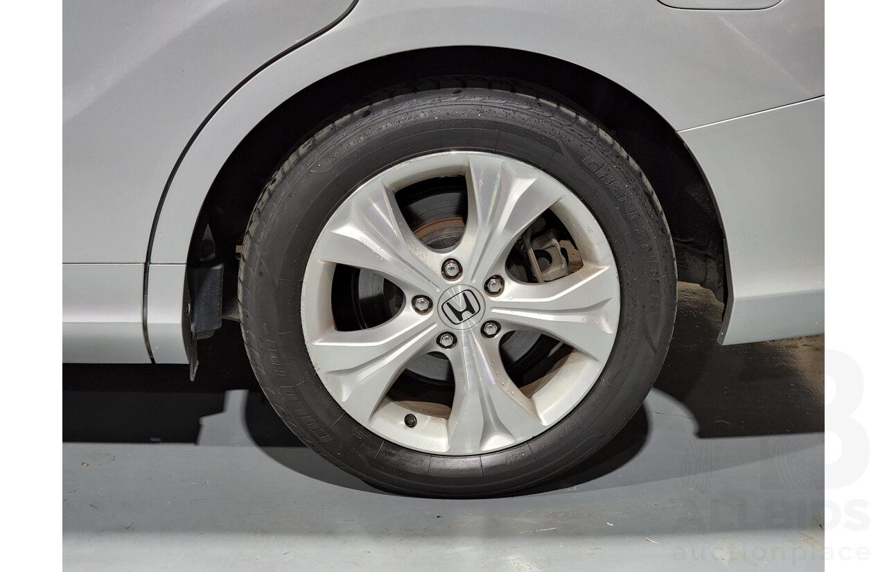 4/2017 Honda Odyssey VTi RC 4d Wagon Silver 2.4L - 8 Seater