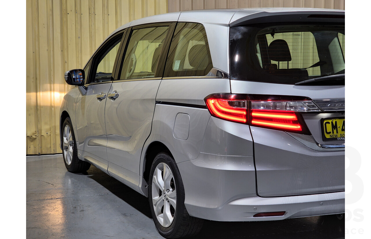 4/2017 Honda Odyssey VTi RC 4d Wagon Silver 2.4L - 8 Seater