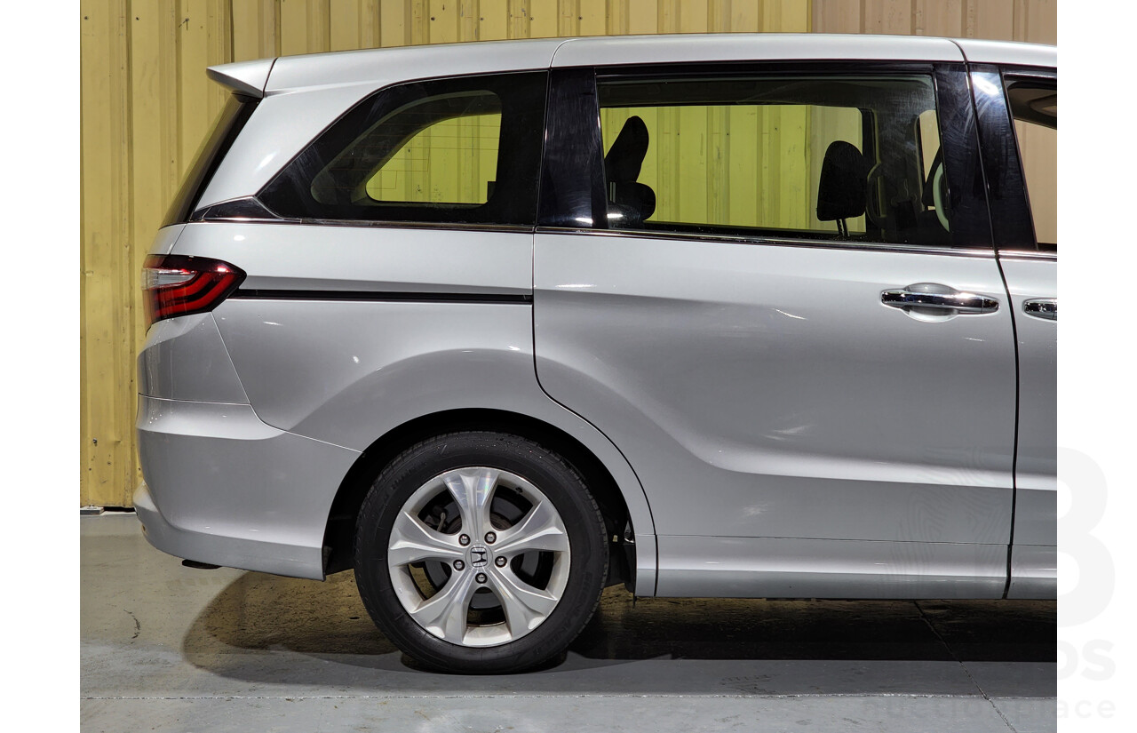 4/2017 Honda Odyssey VTi RC 4d Wagon Silver 2.4L - 8 Seater