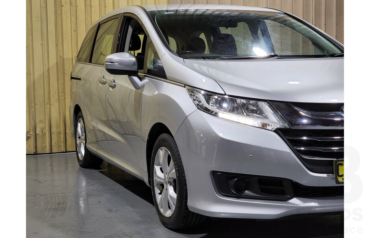 4/2017 Honda Odyssey VTi RC 4d Wagon Silver 2.4L - 8 Seater
