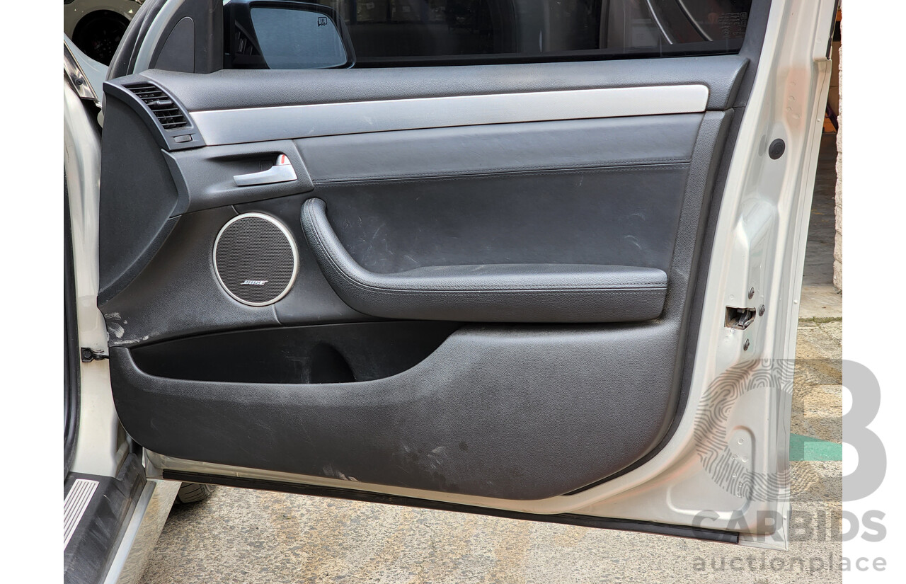 2/2012 Holden Caprice V WM II MY12 4d Sedan Gold 6.0L V8