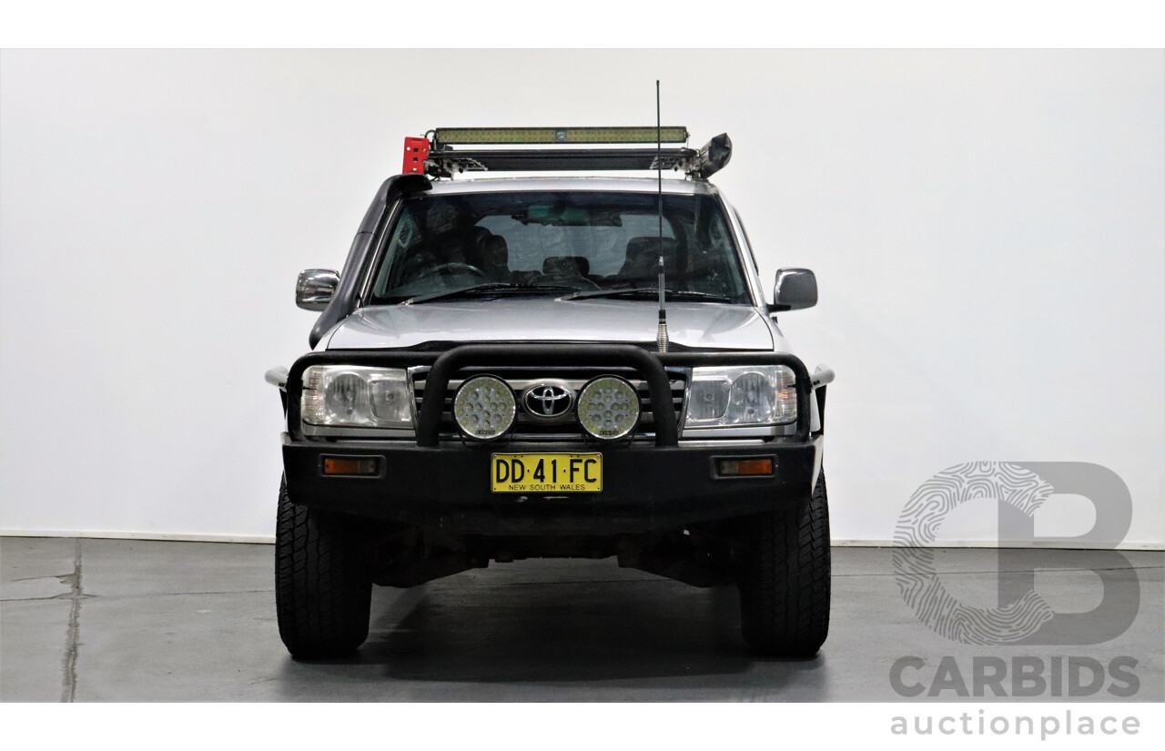 9/2006 Toyota Landcruiser VX (4x4) UZJ100R 4d Wagon Silver 4.7L