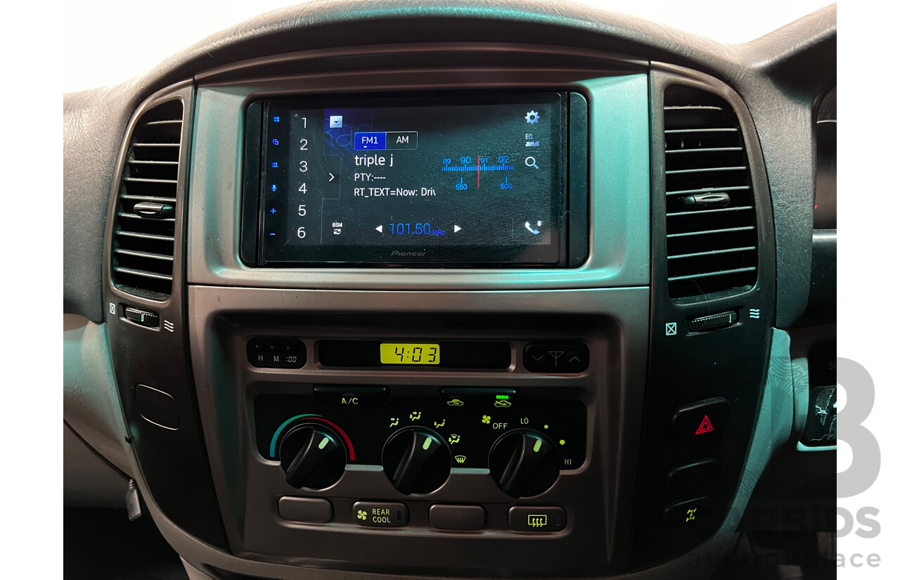 9/2006 Toyota Landcruiser VX (4x4) UZJ100R 4d Wagon Silver 4.7L