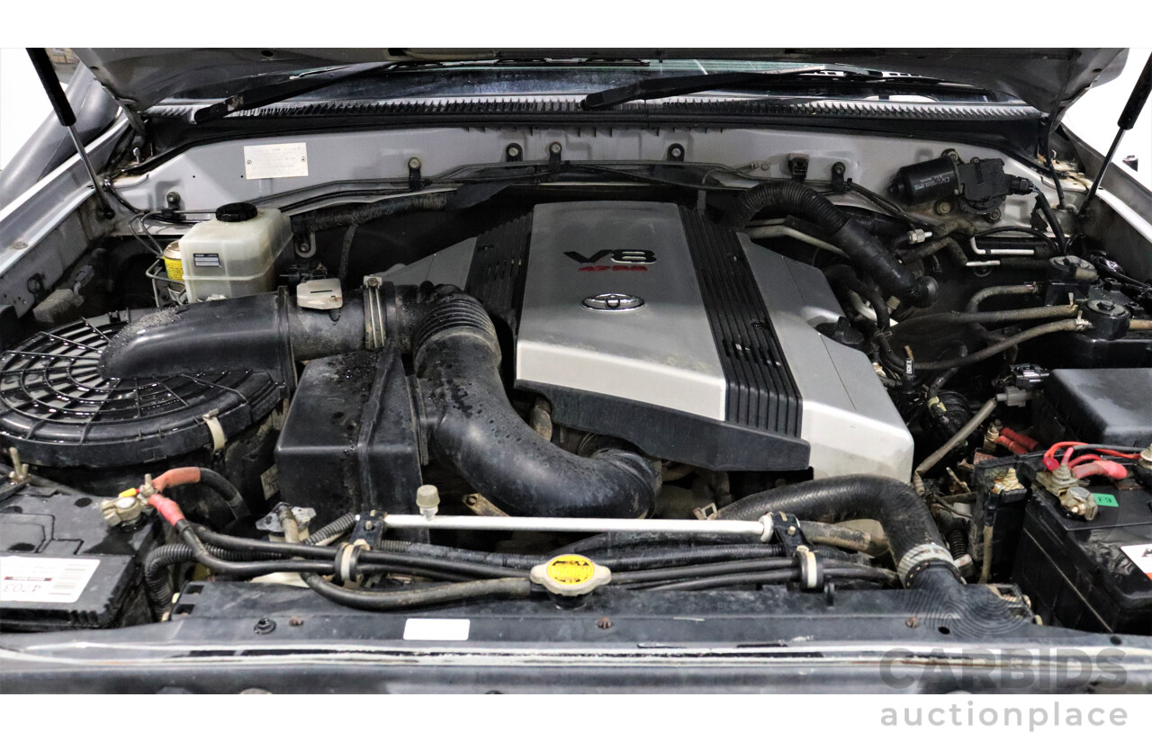 9/2006 Toyota Landcruiser VX (4x4) UZJ100R 4d Wagon Silver 4.7L