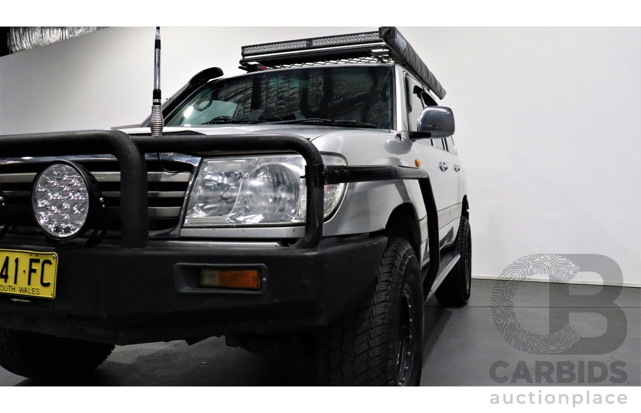 9/2006 Toyota Landcruiser VX (4x4) UZJ100R 4d Wagon Silver 4.7L