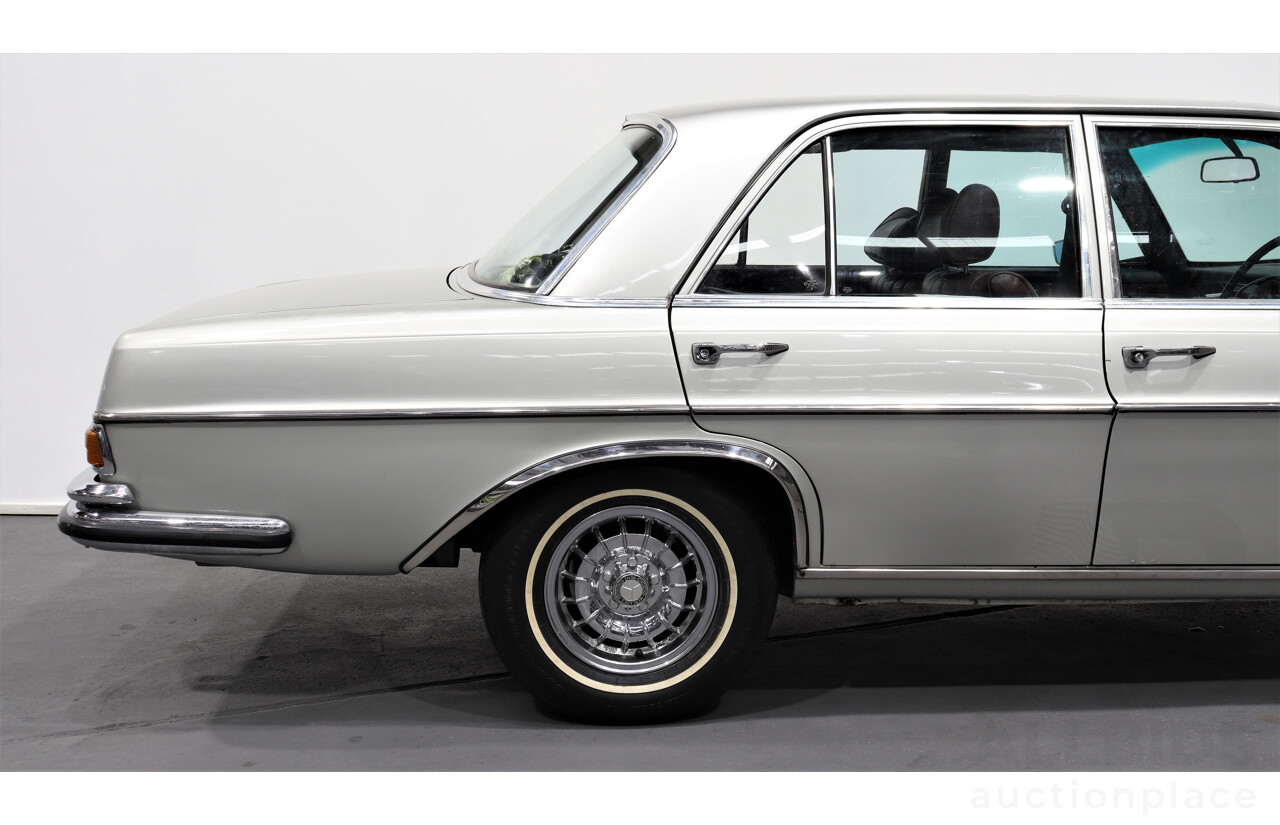 1/1972 Mercedes-Benz 280 SE 3.5  4d Sedan Silver Or Chrome 3.5L V8