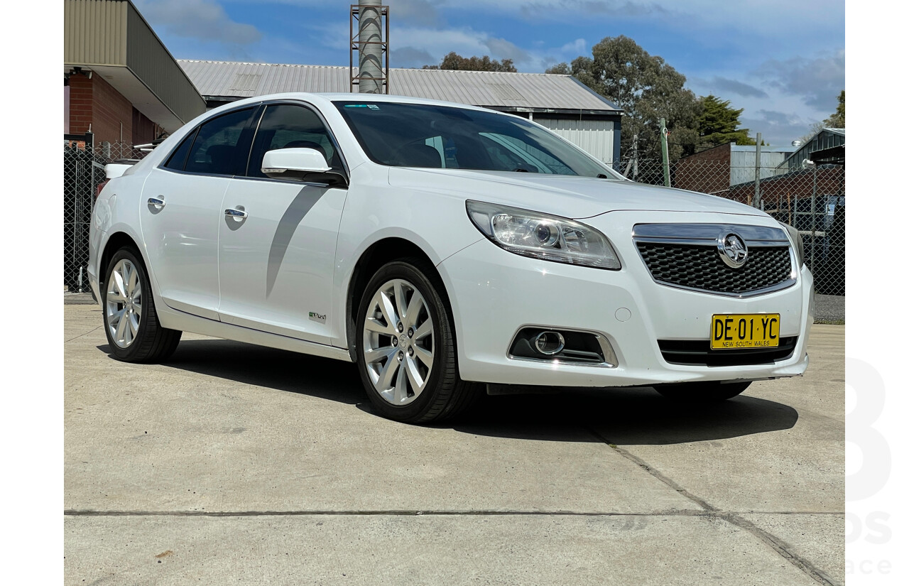 10/2013 Holden Malibu CDX EM 4d Sedan White 2.0L