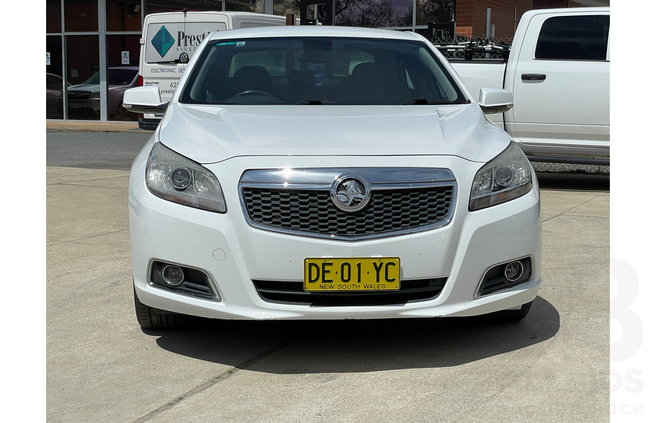 10/2013 Holden Malibu CDX EM 4d Sedan White 2.0L