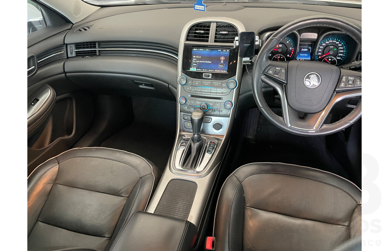 10/2013 Holden Malibu CDX EM 4d Sedan White 2.0L