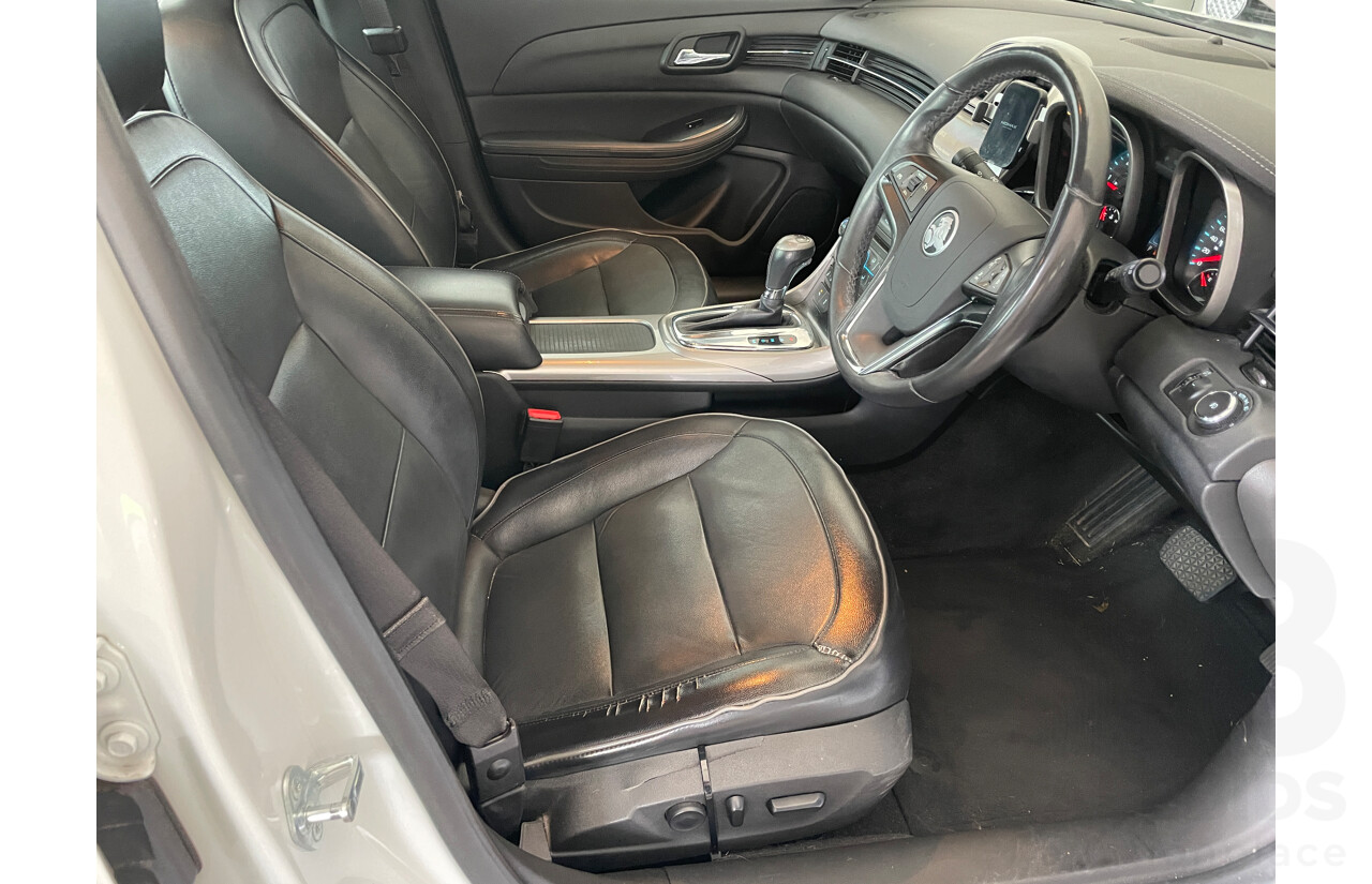 10/2013 Holden Malibu CDX EM 4d Sedan White 2.0L