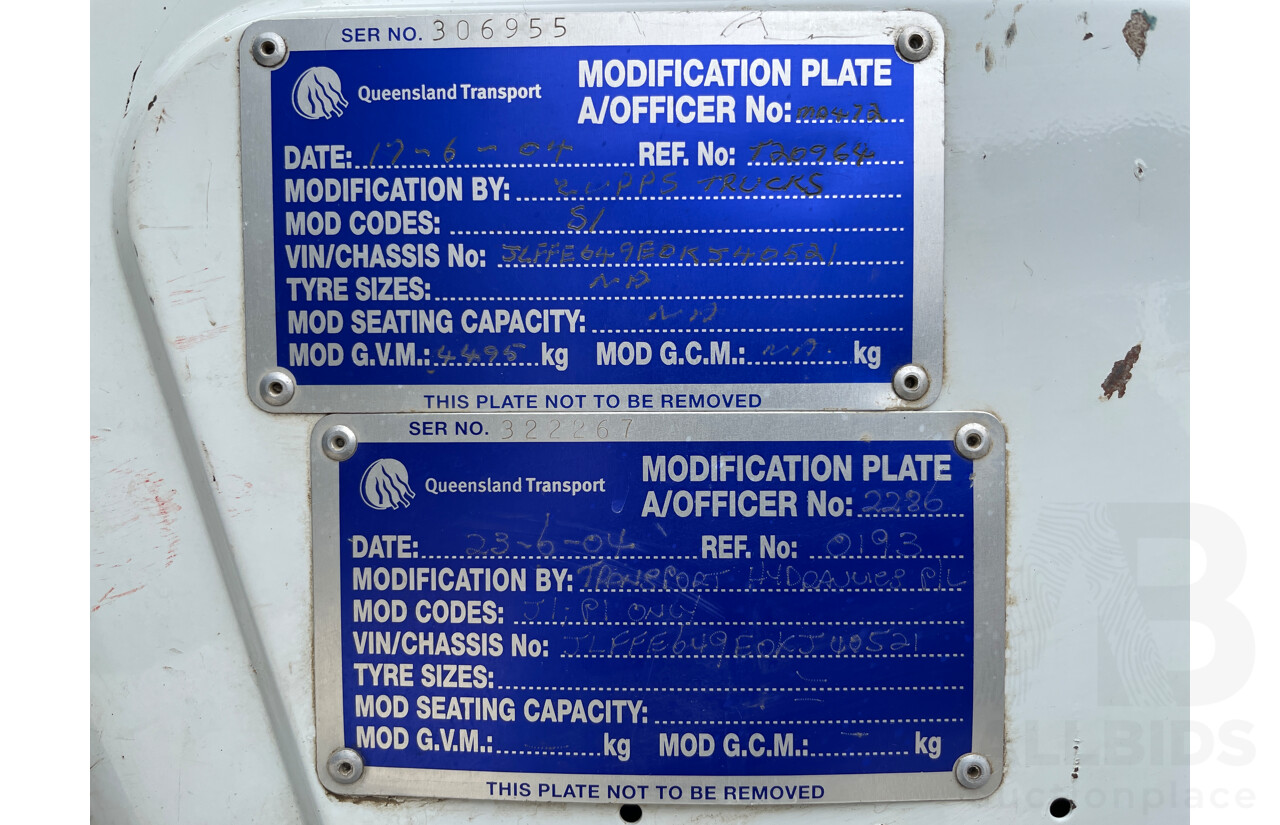 6/2004 Mitsubishi Canter FE649 MWB C/Chas Silver 3.9L