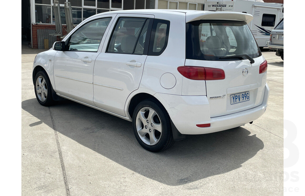 5/2003 Mazda Mazda2 MAXX DY 5d Hatchback White 1.5L