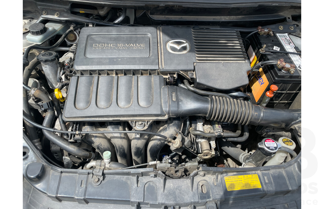 5/2003 Mazda Mazda2 MAXX DY 5d Hatchback White 1.5L