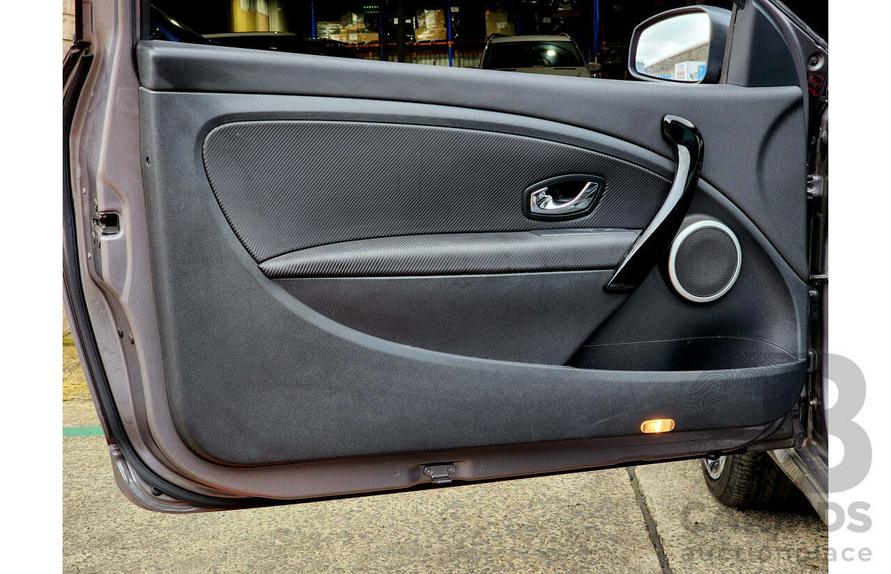 3/2013 Renault Megane RS 265 Trophy + X95 3d Hatchback Lunar Grey Metallic 2.0L - Turbo