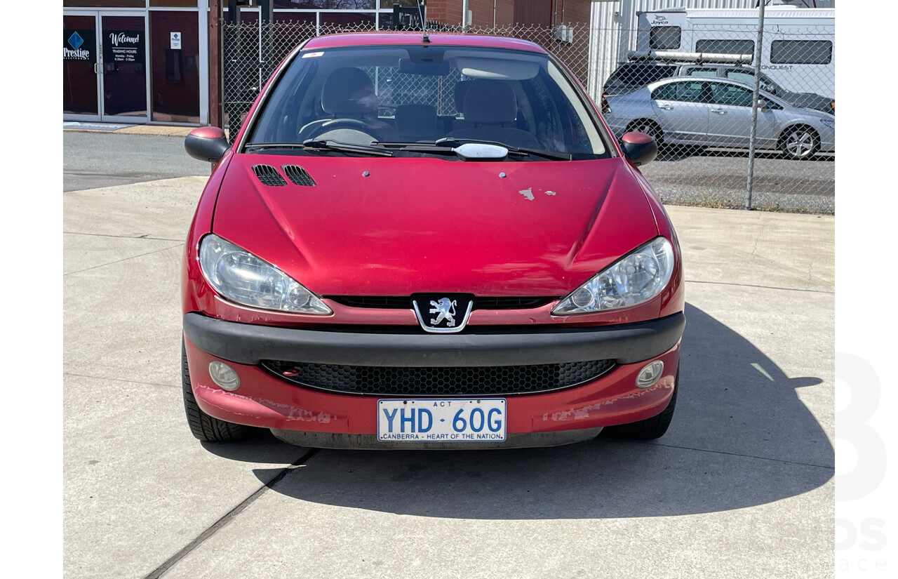 8/2003 Peugeot 206 XT  5d Hatchback Red 1.6L