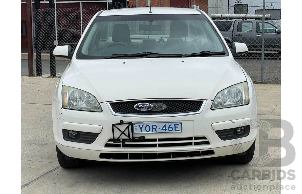 7/2005 Ford Focus GHIA LS 4d Sedan White 2.0L