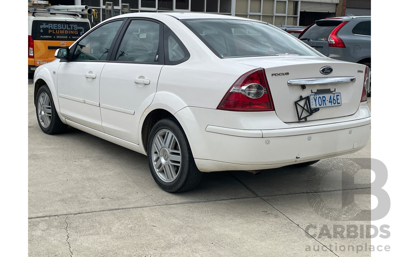 7/2005 Ford Focus GHIA LS 4d Sedan White 2.0L