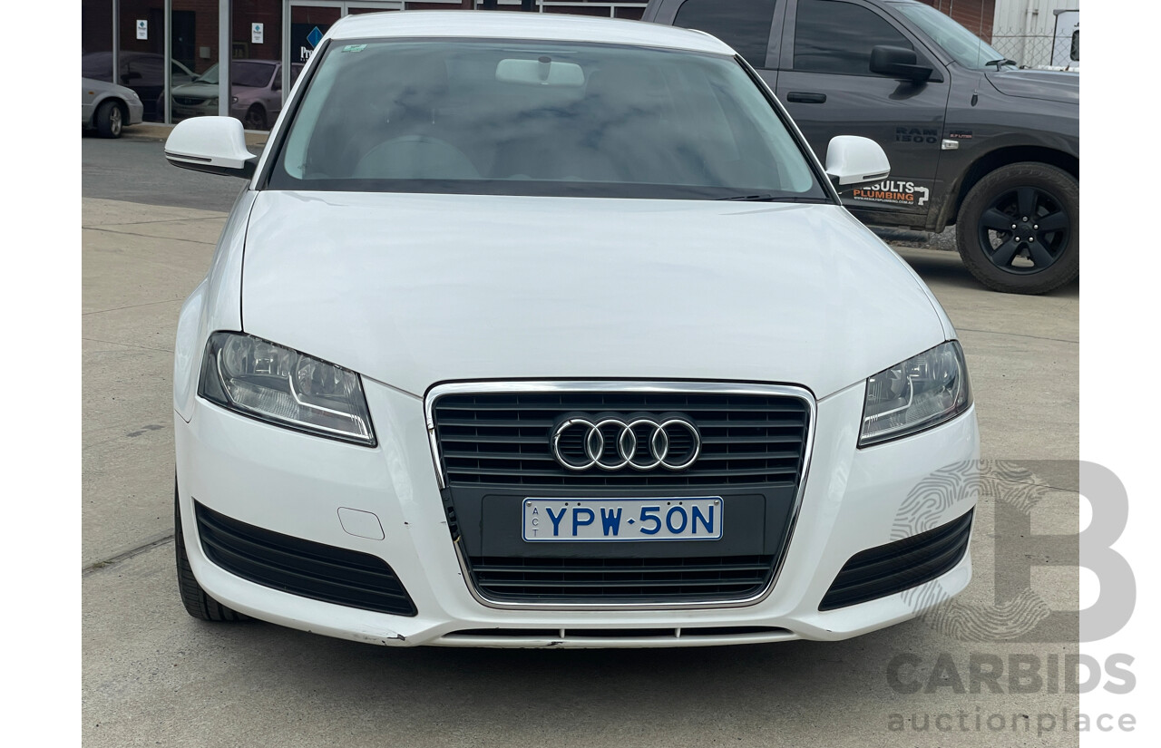 2/2009 Audi A3 Sportback 1.6 Attraction 8P 5d Hatchback White 1.6L