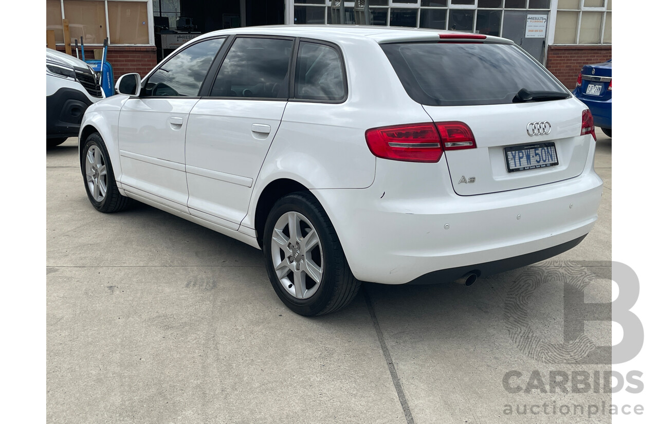 2/2009 Audi A3 Sportback 1.6 Attraction 8P 5d Hatchback White 1.6L