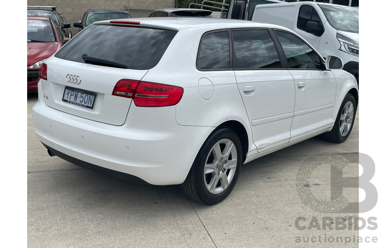 2/2009 Audi A3 Sportback 1.6 Attraction 8P 5d Hatchback White 1.6L
