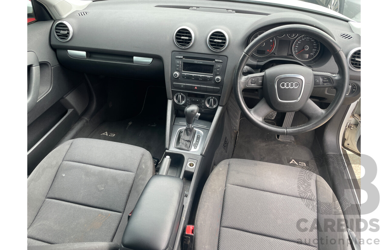 2/2009 Audi A3 Sportback 1.6 Attraction 8P 5d Hatchback White 1.6L