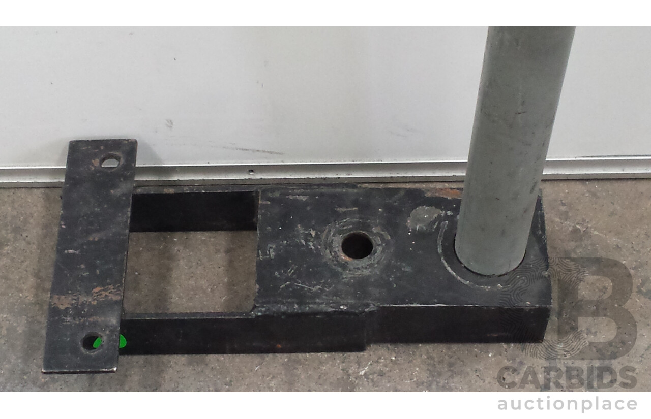 Custom Made Tow Bar Mount With Steel Pole