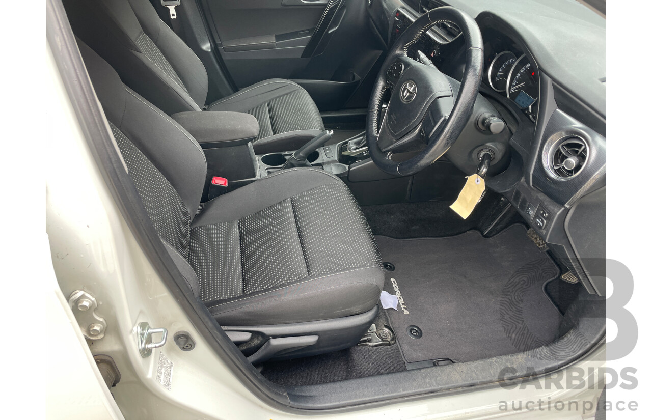 2/2016 Toyota Corolla Ascent Sport ZRE182R 5d Hatchback White 1.8L