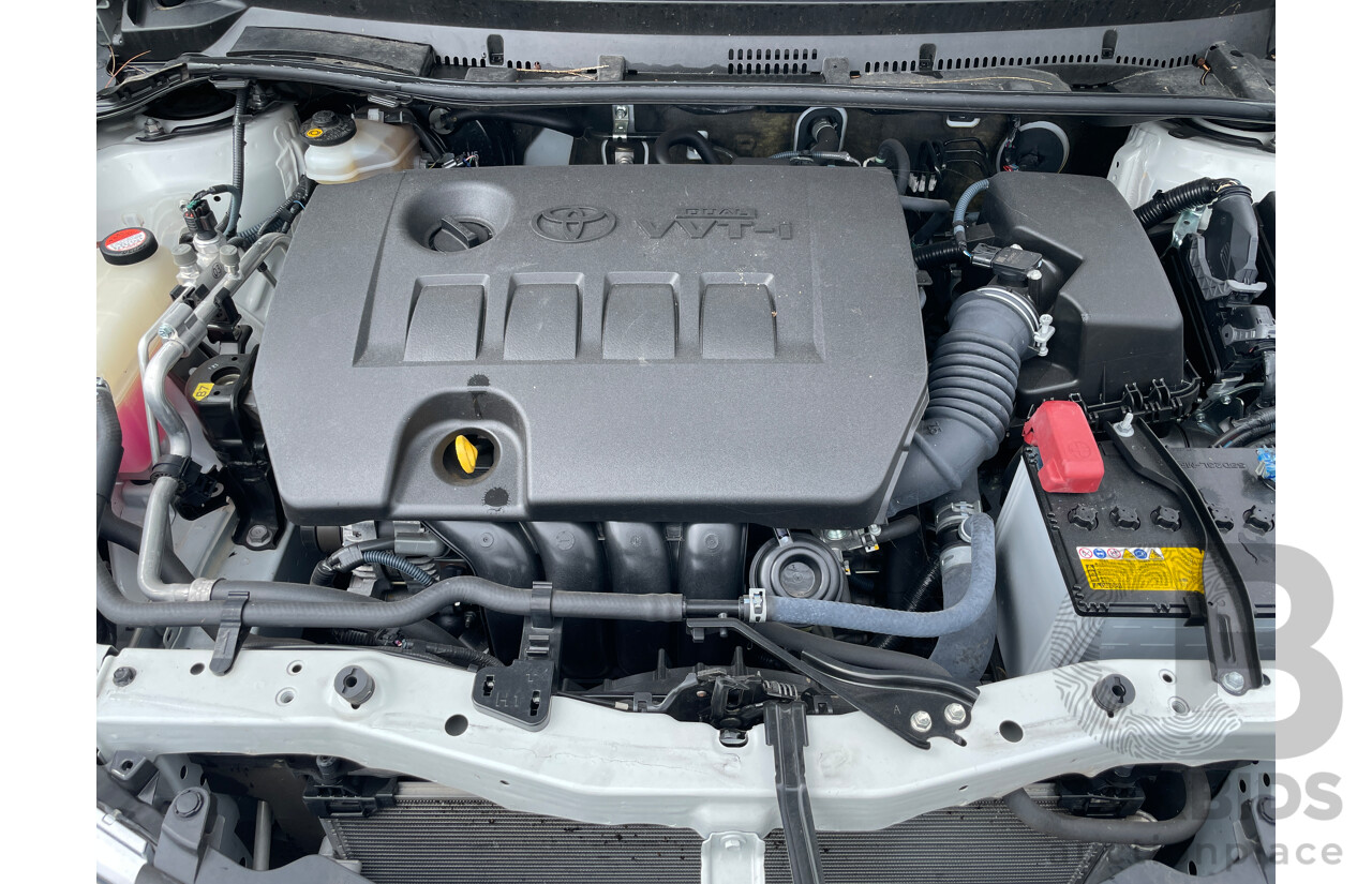 2/2016 Toyota Corolla Ascent Sport ZRE182R 5d Hatchback White 1.8L