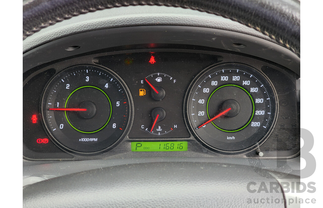 5/2010 Holden Captiva LX (4x4) CG MY10 4d Wagon White 2.0L Turbo Diesel - 7 Seater