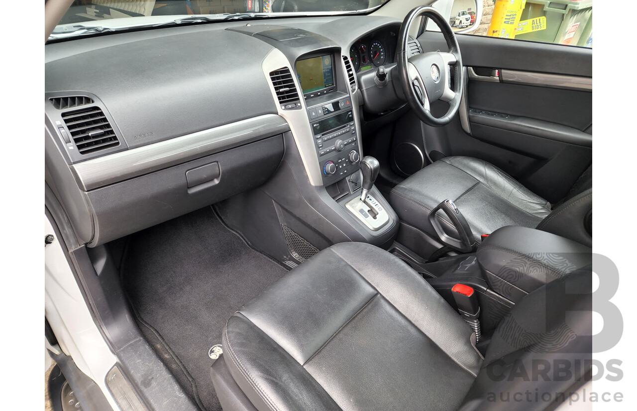 5/2010 Holden Captiva LX (4x4) CG MY10 4d Wagon White 2.0L Turbo Diesel - 7 Seater