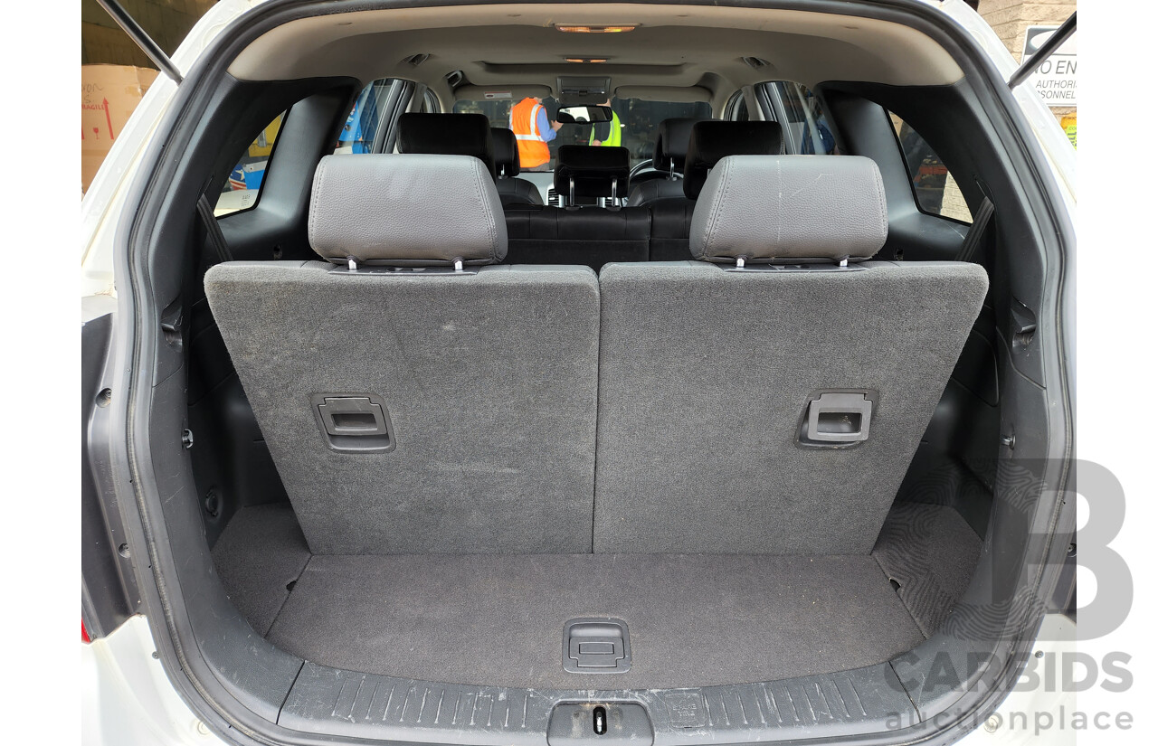 5/2010 Holden Captiva LX (4x4) CG MY10 4d Wagon White 2.0L Turbo Diesel - 7 Seater