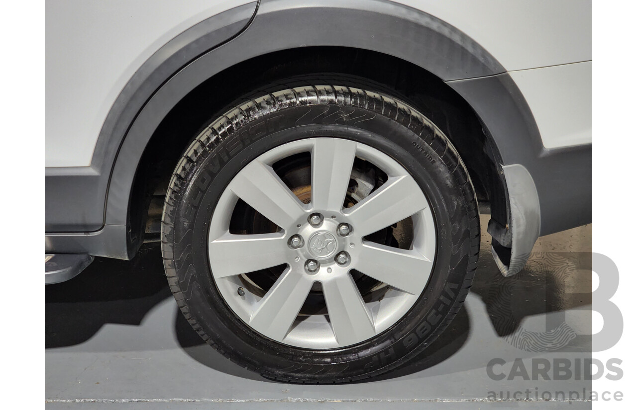 5/2010 Holden Captiva LX (4x4) CG MY10 4d Wagon White 2.0L Turbo Diesel - 7 Seater